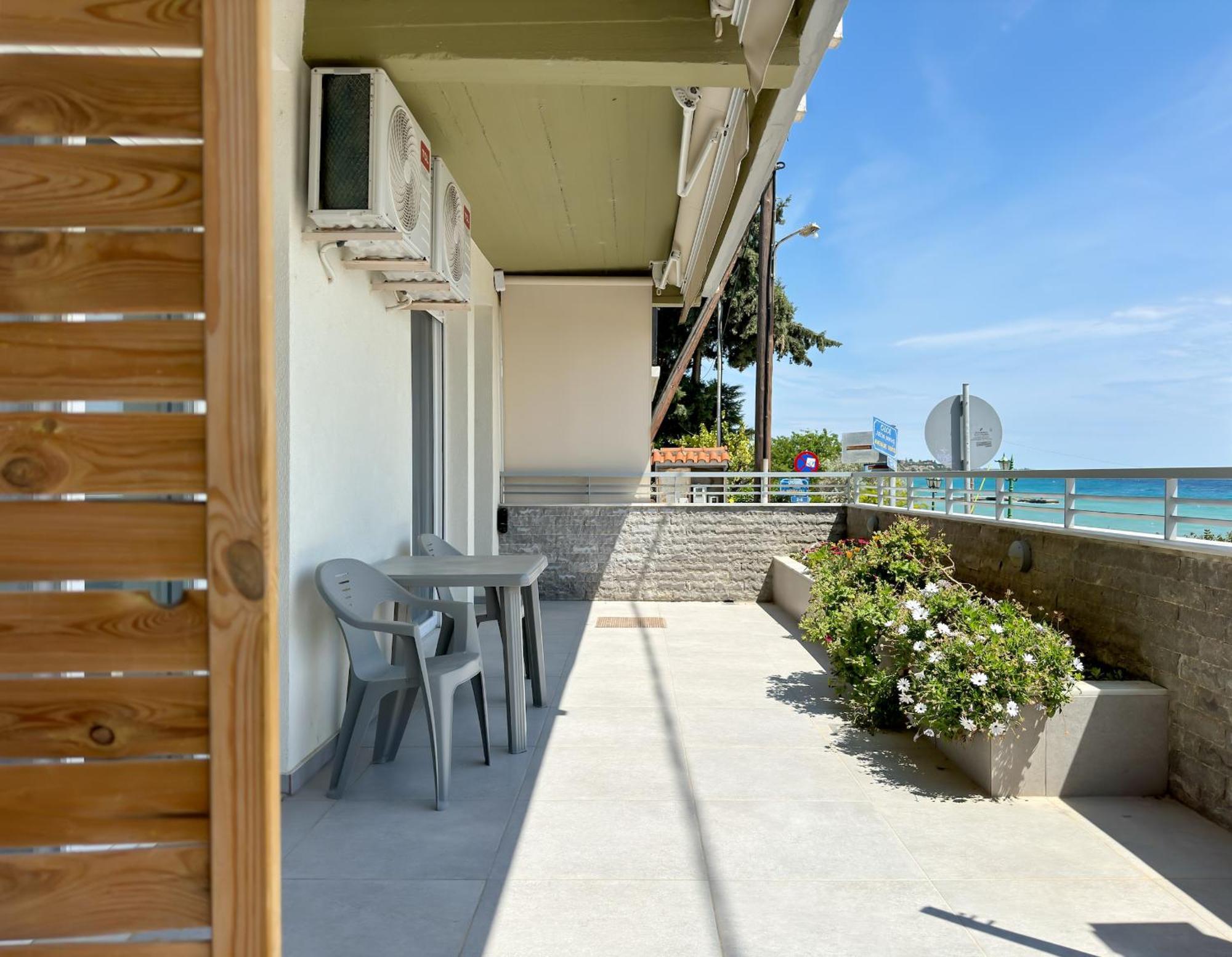Blue Horizon 6 Apartamento Nea Kallikrateia Exterior foto